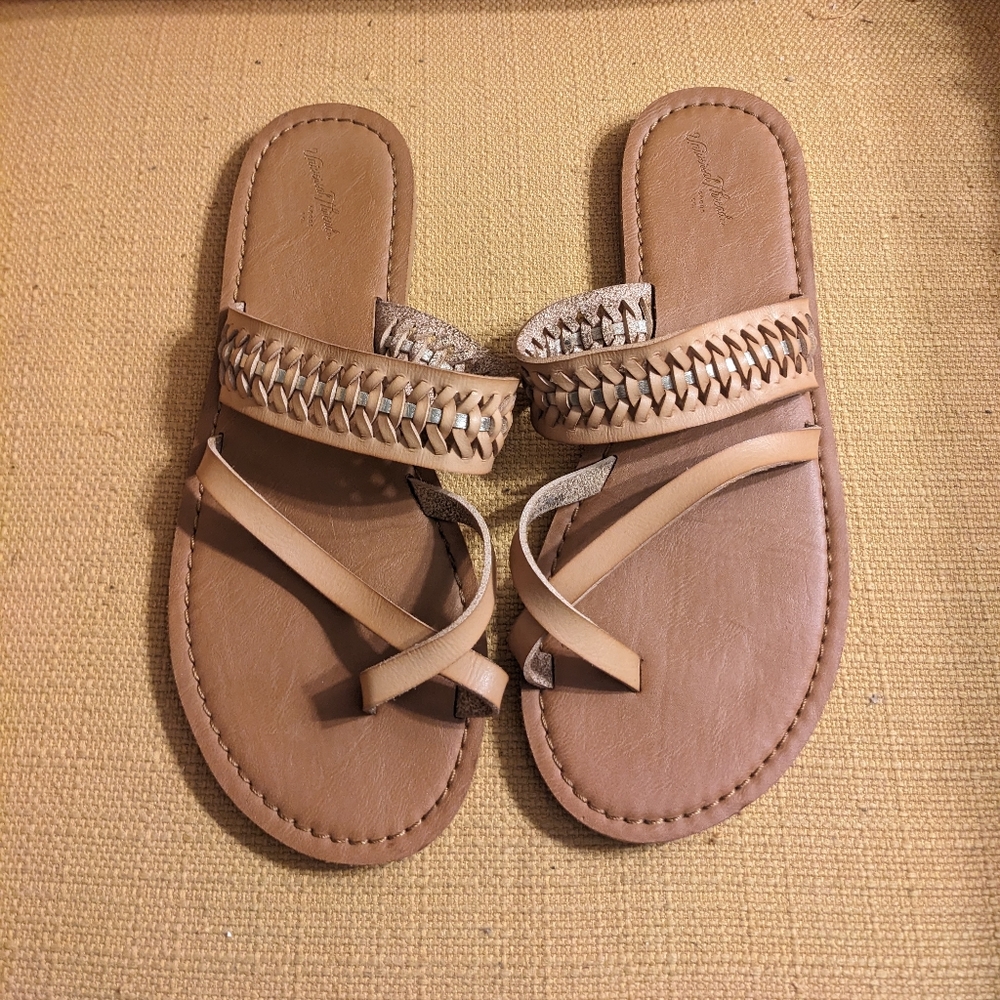 Universal Thread Tan Boho Braided Sandals with Criss Cross and Metallic Details